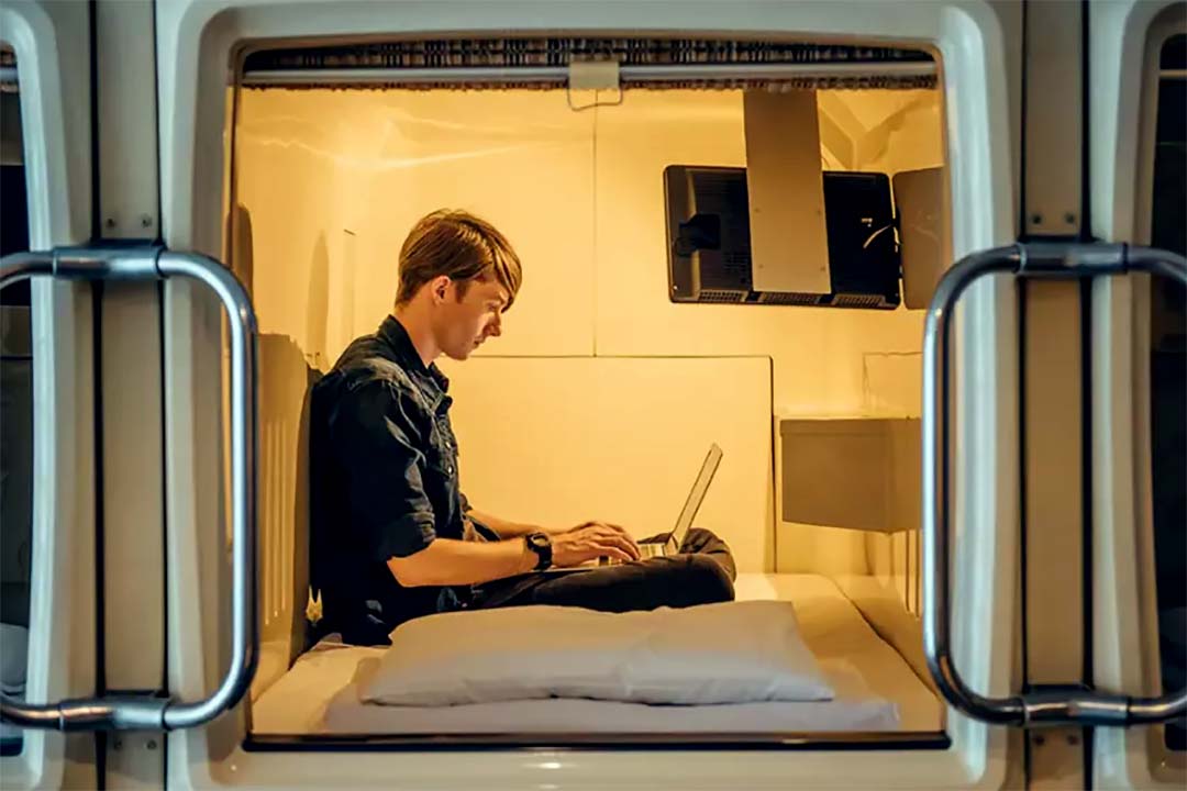 capsule hotels