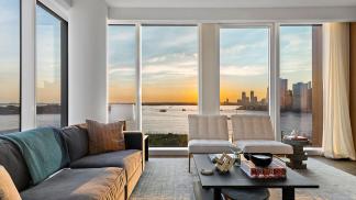 Elevated Elegance - A Sky-High Sanctuary with Iconic Manhattan Views at Quay Tower